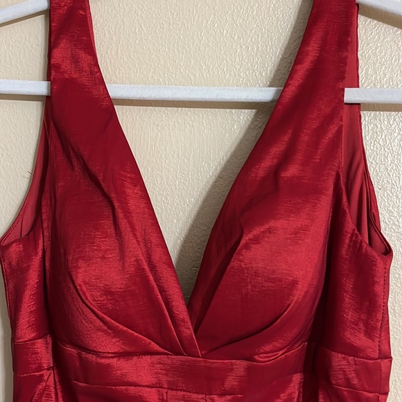 Xscape Red Gown - Picture 5 of 13